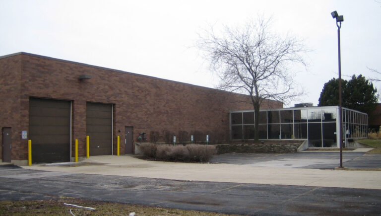 2764 Golfview
